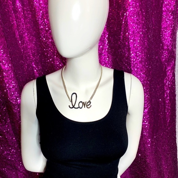 LOVE necklace - Picture 1 of 3